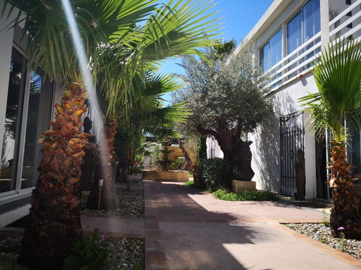 Mas La Farelle Gite, Fitness & Salle De Jeux Gratuite & Spa En Supplement Nimes Exterior foto