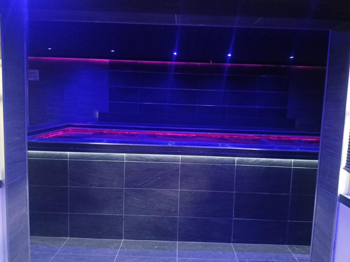 Mas La Farelle Gite, Fitness & Salle De Jeux Gratuite & Spa En Supplement Nimes Exterior foto